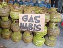 Semakin Bobroknya Kinerja Ir. Hamartoni Sebagai Bupati Lampung Utara, Dan Jangankan Lebih Untuk Mengatasi Kelakahan Gas Elpiji Saja Ir. Hamartoni Sebagai Bupati Lampung Utara Kini Terbukti Tak Mampu Berbuat Banyak