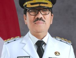 Kini Ir. Hamartoni Dikenal Sebagai Bupati Lampung Utara Paling Terkorup Di-Wilayah Provinsi Lampung, Bahkan Yang Parahnya Lagi Semua Paket Proyek Tahun 2025 Sampai 2030 Juga Sengaja Dijualnya Senilai 50 Miliar Rupiah Kepada Pemborong Untuk Biaya Pilkadanya Yang Lalu,”Sungguh Bobroknya Bupati Yang Satu Ini